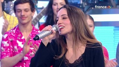 image de la news N'oubliez pas les paroles : "Ça va être très chaud ce soir", Sandy dépasse les 300 000 euros et tease la suite