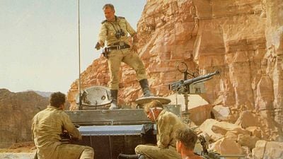 image de la news C'est l'un des plus grands films de guerre jamais réalisés... Sorti il y a 38 ans, il a pourtant été un échec cuisant en salle