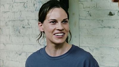 image de la news Elle a remporté deux Oscars : que devient Hilary Swank, l'héroïne de Million Dollar Baby ?