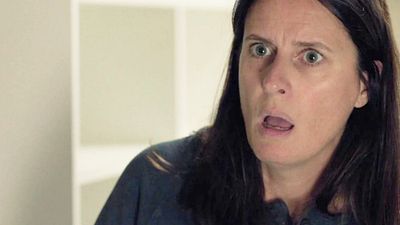 image de la news Plus belle la vie : pourquoi le dentiste a-t-il kidnappé Luna et Chloé ? On a la réponse