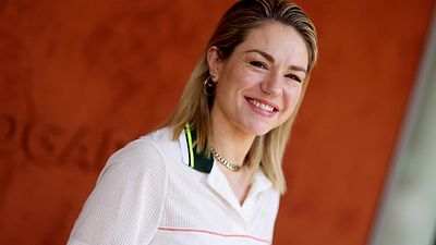 image de la news "Emilie, c'était la joie de vivre" : Leïla Bekhti, les frères Dardenne, Jean Dujardin... Pluie d'hommages pour saluer la mémoire d'Emilie Dequenne, décédée à 43 ans