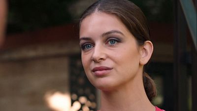 image de la news Ici tout commence : "On va aborder la thématique des troubles du comportement alimentaire", Aaricia Lemaire en dit plus sur le futur de Carla et Bérénice