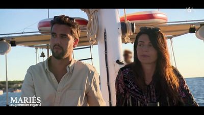 image de la news Première dispute pour Flo et Tracy (Mariés au premier regard)... Leur relation va-t-elle basculer ? (spoiler)