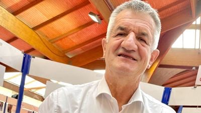 "Je vous jure que c’est vrai", Jean Lassalle rejoint les chroniqueurs de Cyril Hanouna dans Touche pas à mon poste