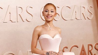 image de la news 1,13 milliard de dollars : cette saga culte recrute Ariana Grande !