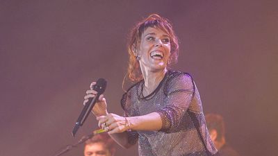 image de la news Zaz : quel a été son déclic pour arrêter de fumer et de boire de l'alcool ?