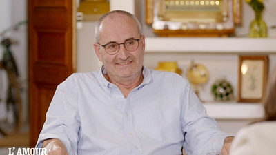 image de la news L’amour est dans le pré : "On n’a jamais vu ça", coup de chaud entre Gilles et sa prétendante ! Karine Le Marchand n’en revient pas