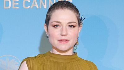 image de la news Emilie Dequenne : les chaînes de télévision bousculent leurs programmes pour rendre hommage à l'actrice décédée à 43 ans