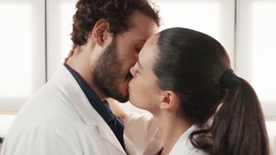 image de la news Un Si Grand Soleil : Jérémy et Laurine cèdent à la tentation