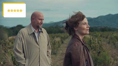 image de la news La Fille d'un grand amour est-il un bon film ? Voici les premiers avis spectateurs sur cette oeuvre avec Isabelle Carré et François Damiens !