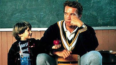 image de la news "J'ai essuyé des critiques" : pour Schwarzenegger, voici la raison qui a fait perdre 25 millions de dollars à l'une de ses comédies d'action les plus célèbres !