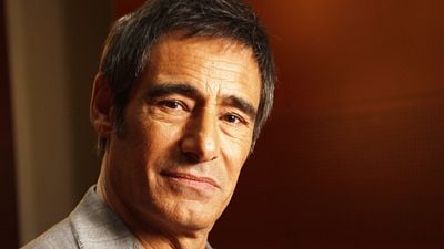 image de la news "Il est très humain" : depuis 24 ans, Gérard Lanvin prête sa voix à ce personnage animé que vous connaissez tous. L'avez-vous reconnu ?