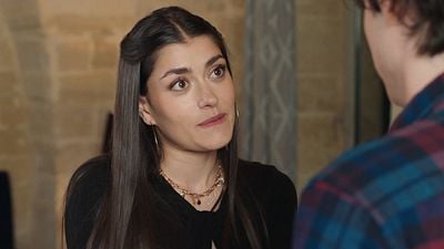image de la news Ici tout commence sur TF1 : "Pourquoi pas tenter un truc ?!", Alexandra Ferreira en dit plus sur le baiser entre Loup et Bianca
