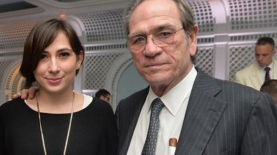 image de la news La fille de Tommy Lee Jones, Victoria, retrouvée sans vie à l'âge de 34 ans dans un hôtel de San Francisco la nuit du 31 décembre