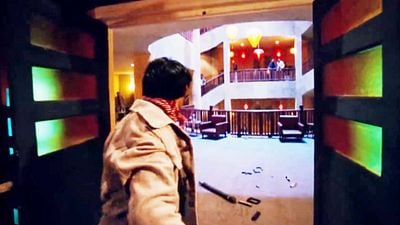 image de la news 4 minutes de pure action ! 20 ans après, cette scène spectaculaire n'a pas pris une ride, toujours aussi hallucinante