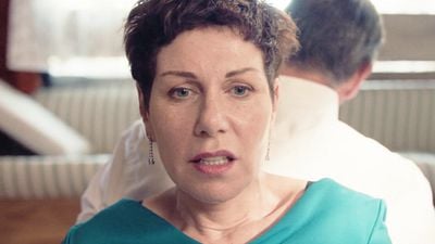 image de la news Plus belle la vie : Babeth et Patrick pris au piège, vont-ils s'en sortir ?