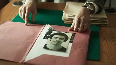image de la news L'histoire vraie la plus sombre d'Italie devient une série Netflix ! Découvrez la bande-annonce glaçante