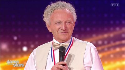 image de la news "Elle est assez autoritaire" : Nelson Monfort cash sur sa partenaire dans Danse avec les stars