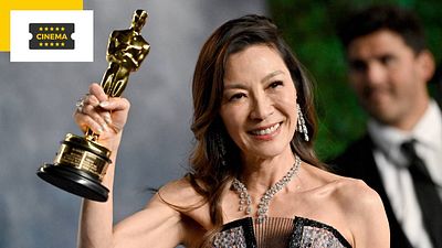 image de la news "Avant, à 30-35 ans, la carrière d'une comédienne était finie" : Helen Mirren réagit à l'Oscar de Michelle Yeoh