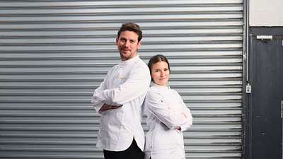 image de la news Top Chef 2025 (portrait) : qui sont Charles et Philippine, le premier couple de l’émission ?