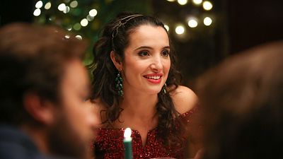 image de la news [EXCLU] 8 ans après Nos chers voisins, Isabelle Vitari débarque dans Tout pour la lumière et retrouve Joy Esther