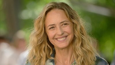 image de la news La Mère et l'Assassin : avez-vous reconnu la fille de cette star du cinéma français des années 90 qui donne la réplique à Hélène de Fougerolles ?