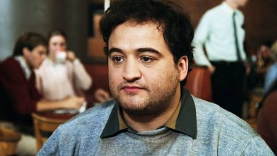 image de la news C'était l'un des talents les plus prometteurs de la comédie : qu'est-il vraiment arrivé à John Belushi, héros des Blues Brothers ?