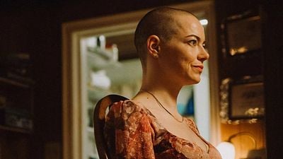 image de la news Bugonia est-il un bon film ? Que pensent les spectateurs du nouveau film de Yorgos Lanthimos avec Emma Stone ?