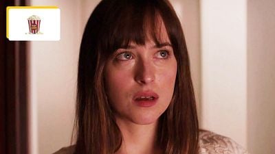 "En plus de ça, mes mains et mes jambes étaient menottées" : Dakota Johnson se souvient du tournage de Cinquante Nuances de Grey