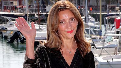 image de la news "Ça m’est arrivé de me lasser" : Valérie Karsenti pourrait-elle quitter Scènes de ménages ? L'actrice se confie