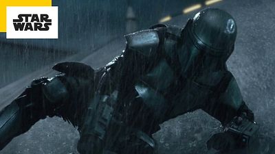 Star Wars épisode 2 : faites un arrêt sur image à 1 heure et 3 minutes, et regardez bien le casque de ce personnage !