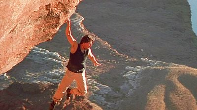 image de la news Ce sont les 3 meilleures minutes de Mission Impossible 2 ! 26 ans après, l'une des scènes les plus physiques de Tom Cruise reste toujours aussi vertigineuse