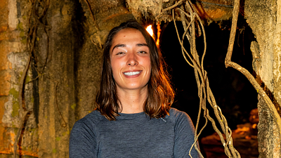 image de la news Koh-Lanta 2026 (portrait) : qui est Clémence, cette chimiste au caractère bien trempé ?