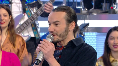 image de la news N’oubliez pas les paroles : “C’est ridicule”, Nagui taquine Benoît et le compare à Laurens