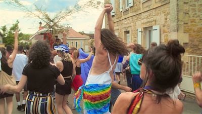 image de la news Faut-il forcément partir pour vivre librement sa vie ? Ce documentaire inspirant où rester devient un acte de courage