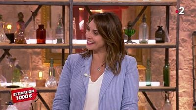 image de la news "C’est un amour”, Julia Vignali (Affaire conclue) embarrasse un commissaire-priseur phare de l’émission !