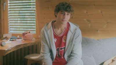 image de la news Romance + Thriller + Déconseillé aux moins de 16 ans : le phénomène Dis-le moi tout bas aura-t-il une suite ?