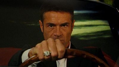 image de la news "Le héros de notre enfance qui n’a pas réussi à sauver le monde" : Reflet dans un diamant mort, joyau entre James Bond et Luchino Visconti