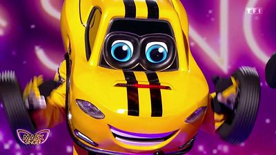 image de la news Mask Singer : qui se cachait derrière le costume du Bolide, éliminé ce vendredi 9 mai ?