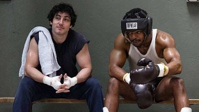 image de la news I Play Rocky : histoire, casting, sortie… Tout ce qu'il faut savoir sur ce biopic consacré aux débuts de Sylvester Stallone !