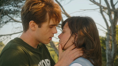 image de la news “Quand Baya et Eden sont ensemble, ça fait juste sens” : Louve Le Coadou se confie sur la romance la plus attendue de Tout pour la lumière