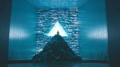 image de la news Premières images : après 9 ans d'absence, le réalisateur de la plus grande saga d'aventures des années 2000 revient avec un film de science-fiction