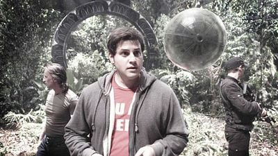 image de la news C'est l'un des meilleurs épisodes de Stargate Universe : il y a 15 ans, la série nous offrait un chef-d'oeuvre de science-fiction