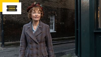 image de la news Une robe pour Mrs. Harris : avant The Crown, Lesley Manville en femme de ménage rêveuse