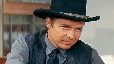 image de la news C'était l'un des grands visages du western : qu'est-il vraiment arrivé à Audie Murphy, héros de guerre devenu star de cinéma ?