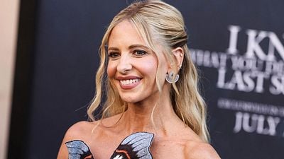 image de la news Buffy : Sarah Michelle Gellar et la nouvelle Tueuse réunies pour la première fois... et prêtes à dézinguer les vampires !
