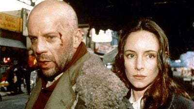 image de la news 30 ans après L'Armée des 12 singes avec Bruce Willis, que devient Madeleine Stowe, actrice omniprésente dans les années 90 ?