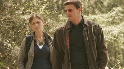 image de la news "C’était son instinct et c’était électrique" : c’est grâce à ce détail pendant son audition qu’Emily Deschanel a obtenu le rôle principal de Bones