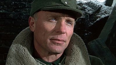 image de la news Il y a 24 ans, Ed Harris incarnait un personnage glaçant dans le grand film de guerre de Jean-Jacques Annaud. Mais a-t-il réellement existé ?