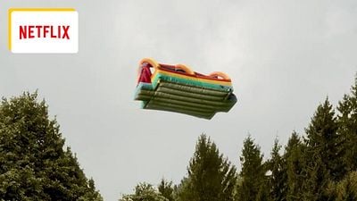 image de la news C’est la série numéro 1 sur Netflix, mais elle est moquée sur les réseaux sociaux à cause de cette scène bien particulière